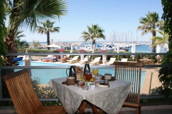 Hotel Azur Bord De Mer La Grande-Motte Eksteriør bilde